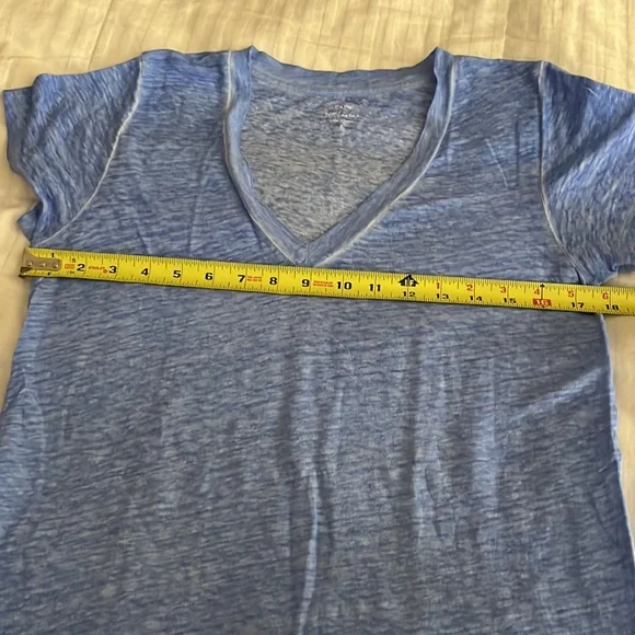 J. Crew blue 100% linen v neck t-shirt size small NWOT - Picture 6 of 7